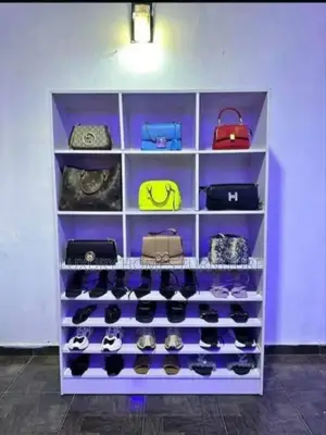 Quality 8 Units Bags and Shoe Rack