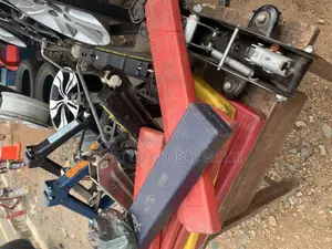 We Are Dealing in All Kinds of Car Accessories