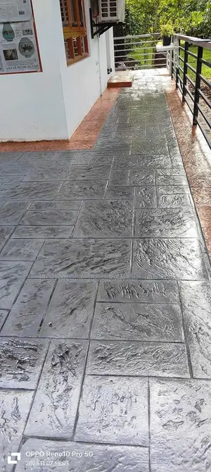 Foreign Installed Concrete Floor