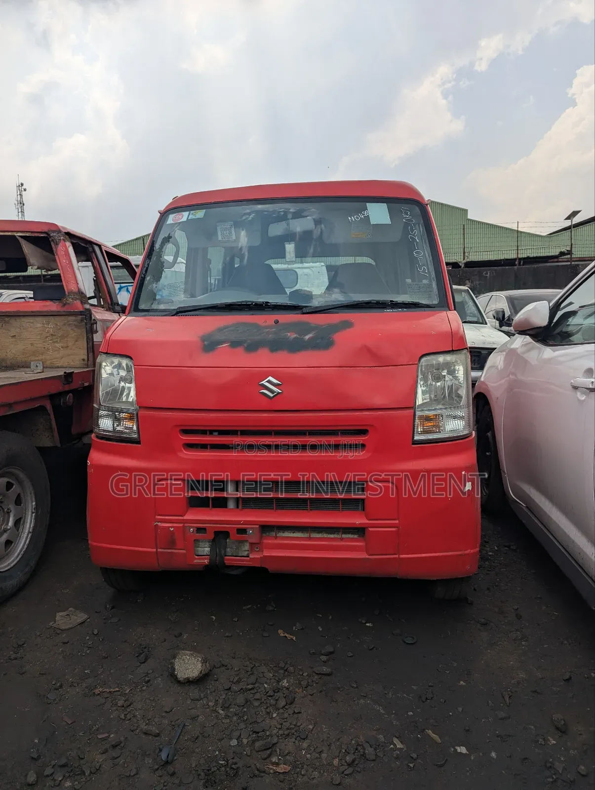 Suzuki APV Minibus 2012 Red
