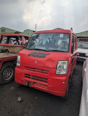 Suzuki APV Minibus 2012 Red