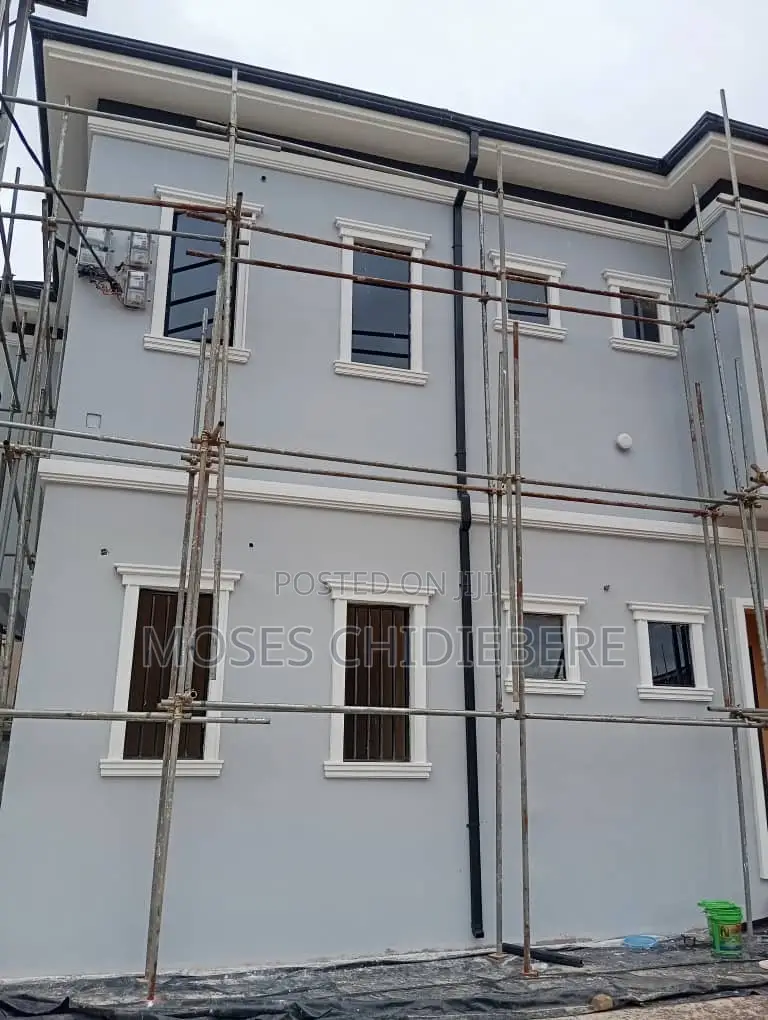 Frameless /Structural Windows
