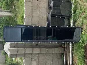 Frameless /Structural Windows