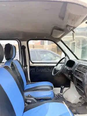 Suzuki APV Minibus 2010 Blue