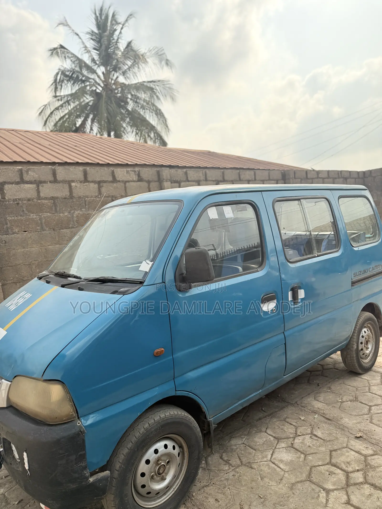 Suzuki APV Minibus 2010 Blue