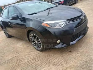 Toyota Corolla 2016 Black