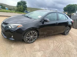 Toyota Corolla 2016 Black