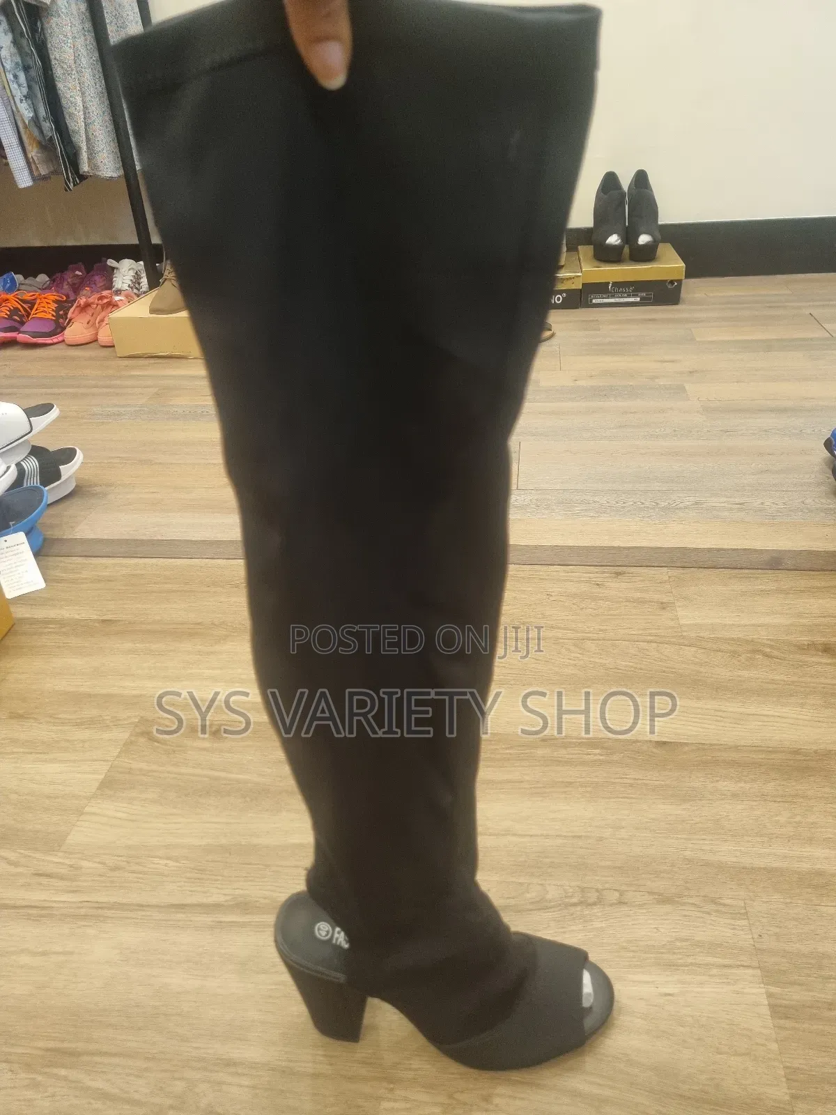 Tulipano High Knee Peep Toe