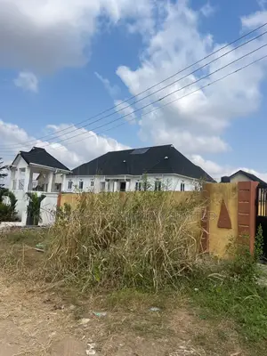 Well Fenced and Gated 1plot in Oluyol Global Cofo Registered Survey
