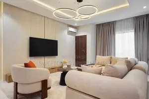 Cozy Beautiful 2 Bedroom Apartment With Gym