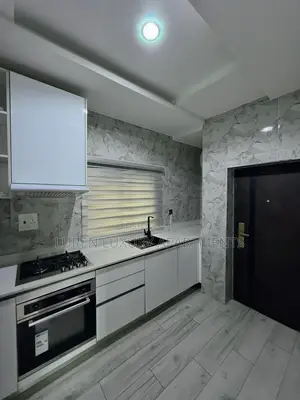 2 Bedroom Luxury Apartment With Swimming Pool Gym