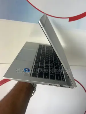 Laptop HP EliteBook 830 8GB Intel Core i7 SSD 256GB