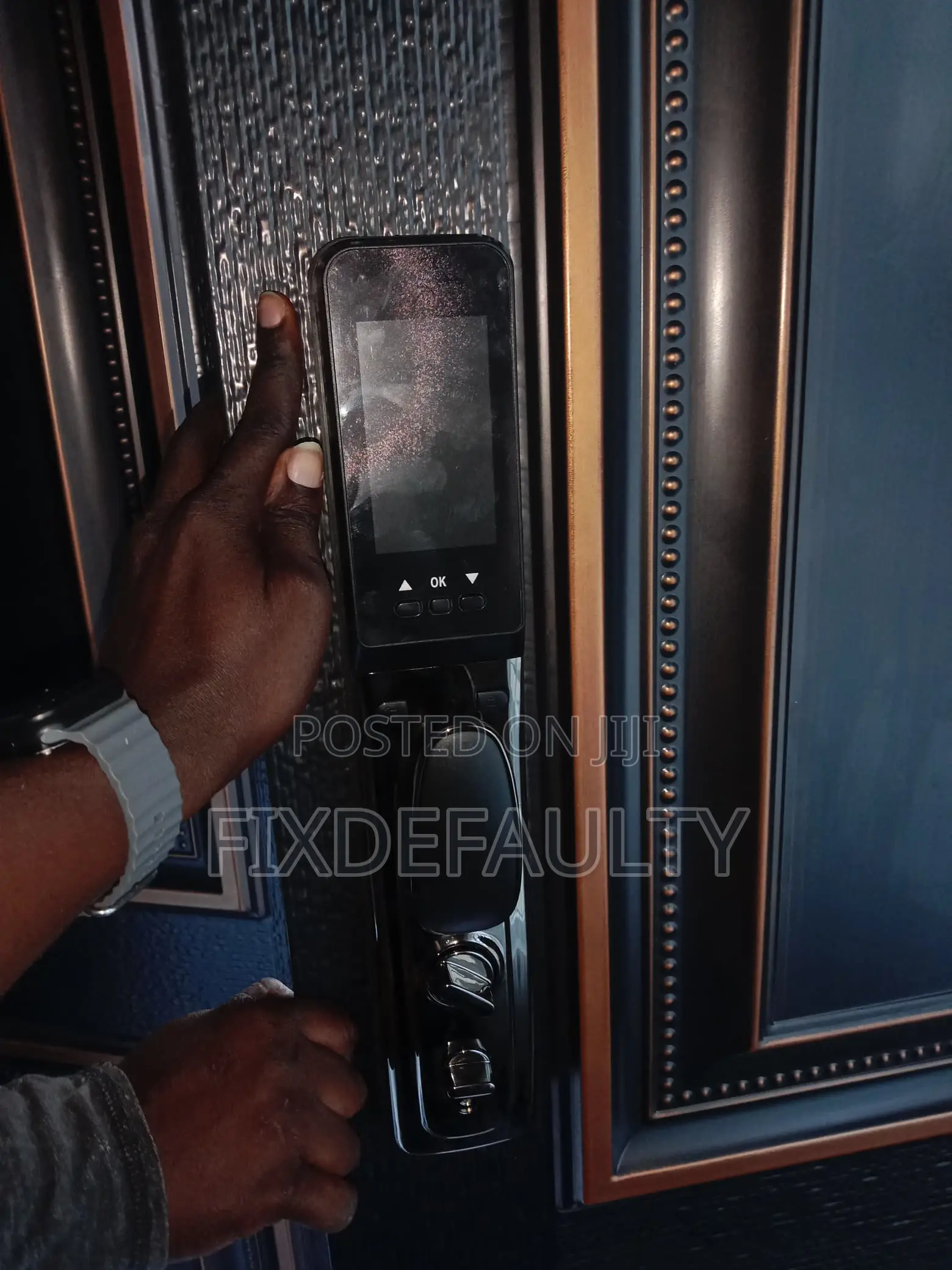 Smart Door Lock Installer
