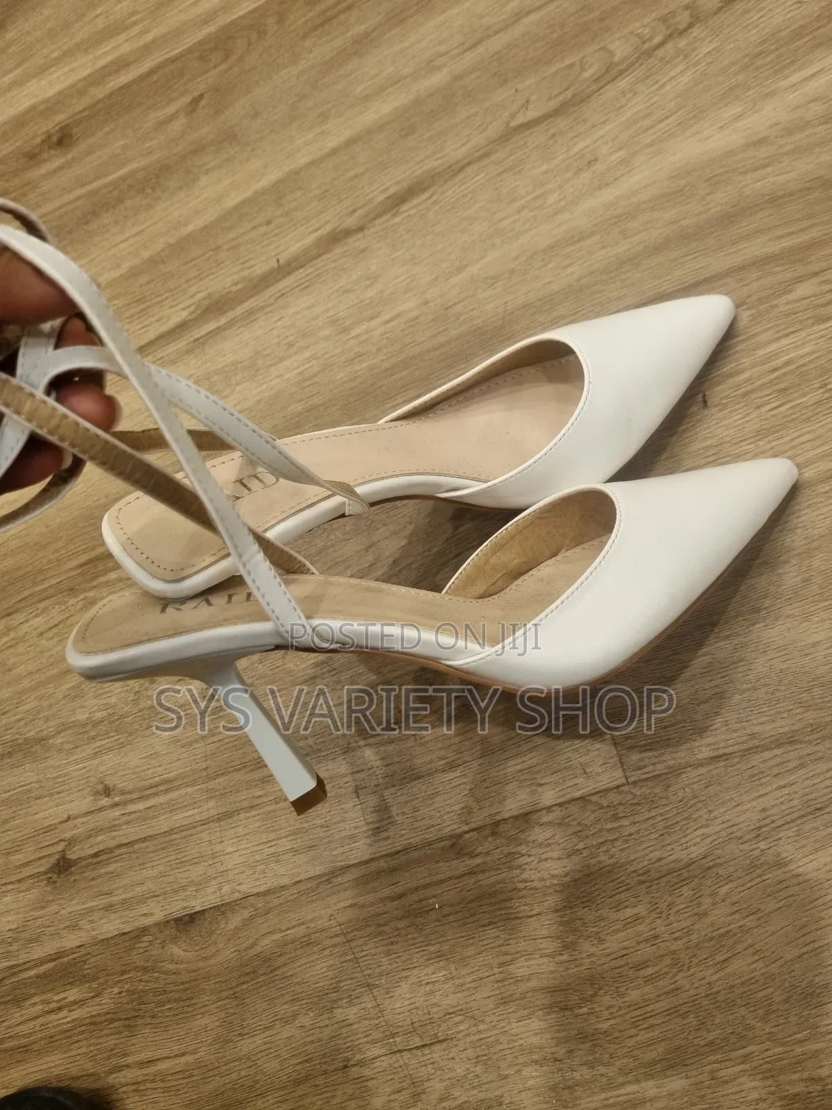 Raid London Women's White Shoe