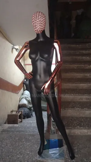 Size 8 Black And Rose Gold Female Mannequin With Net Head