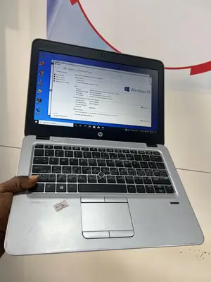 Laptop HP EliteBook 820 G3 8GB Intel Core I7 HDD+SSD 500GB