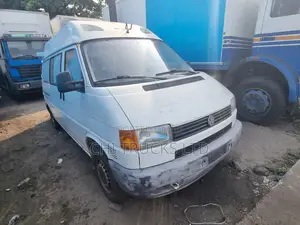 Volkswagen Transporter 2002 White