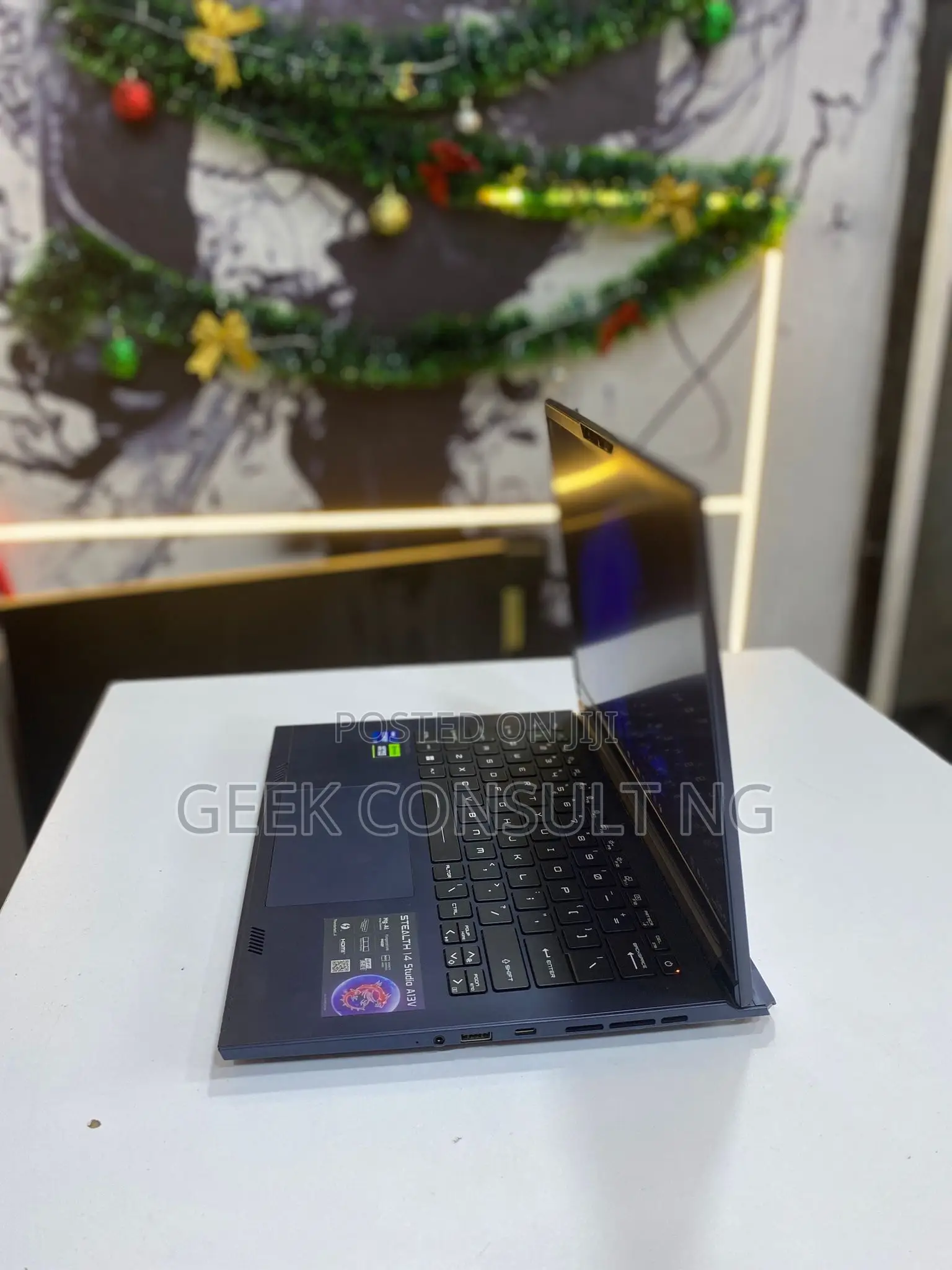 Laptop MSI Stealth 14 Studio A13VF 64GB Intel Core i7 SSD 1T