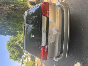 Toyota Sienna 2006 Brown
