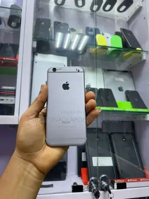Apple iPhone 6 64 GB Silver