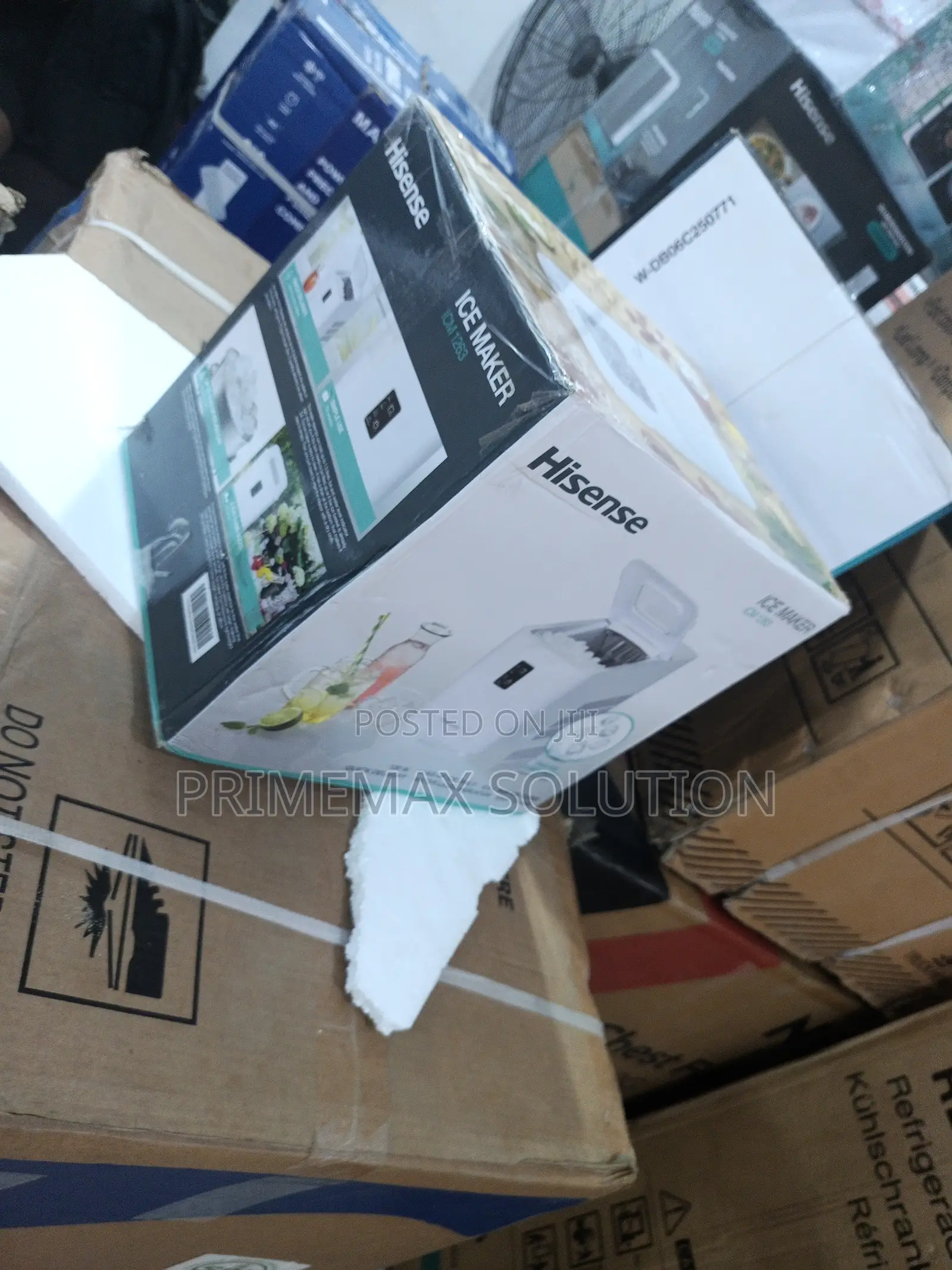 Hisense Ice Maker - 12kg/24h, Self-Clean, 2 Ice Sizes