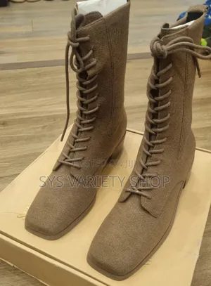 Vivaia Square Toe Lace Up Boots
