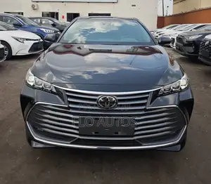 Toyota Avalon XLE 2022 Black