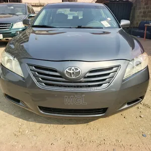 Toyota Camry 2008 Gray