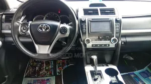 Toyota Camry XLE V6 4dr Sedan (3.5L 6cyl 6A) 2013 Green