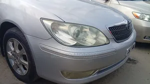 Toyota Camry XLE 4dr Sedan (2.4L 4cyl 5A) 2006 Silver
