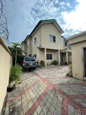 4bdrm Duplex in Lekki Phase 1 for sale