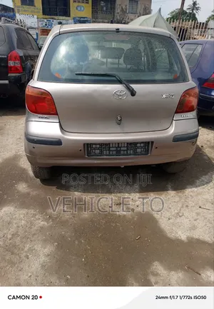 Toyota Yaris 2005 Gray