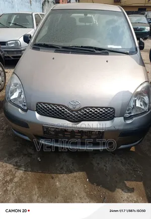 Toyota Yaris 2005 Gray