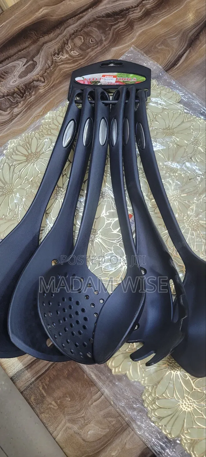 Kitchen Tools . Quality