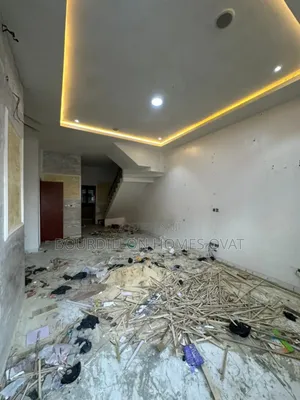 4bdrm Duplex in Ikota Villa Estate for rent