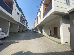 3bdrm Duplex in Ikota Villa Estate for rent