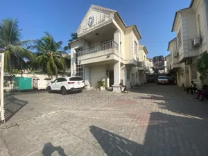 1bdrm Apartment in Lekki Phase 1 for rent