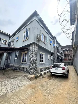 3bdrm Block of Flats in Off Ago-Palace Way for sale