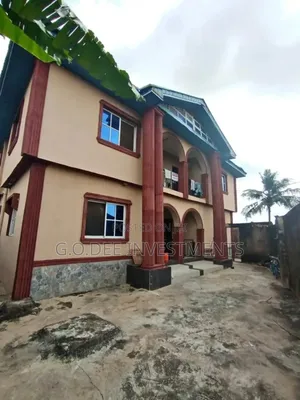 3bdrm House in Off Ago-Palace Way for sale