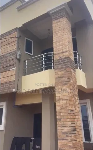 4bdrm Duplex in Off Ago-Palace Way for sale