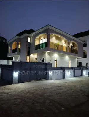 5bdrm Duplex in Off Ago-Palace Way for sale