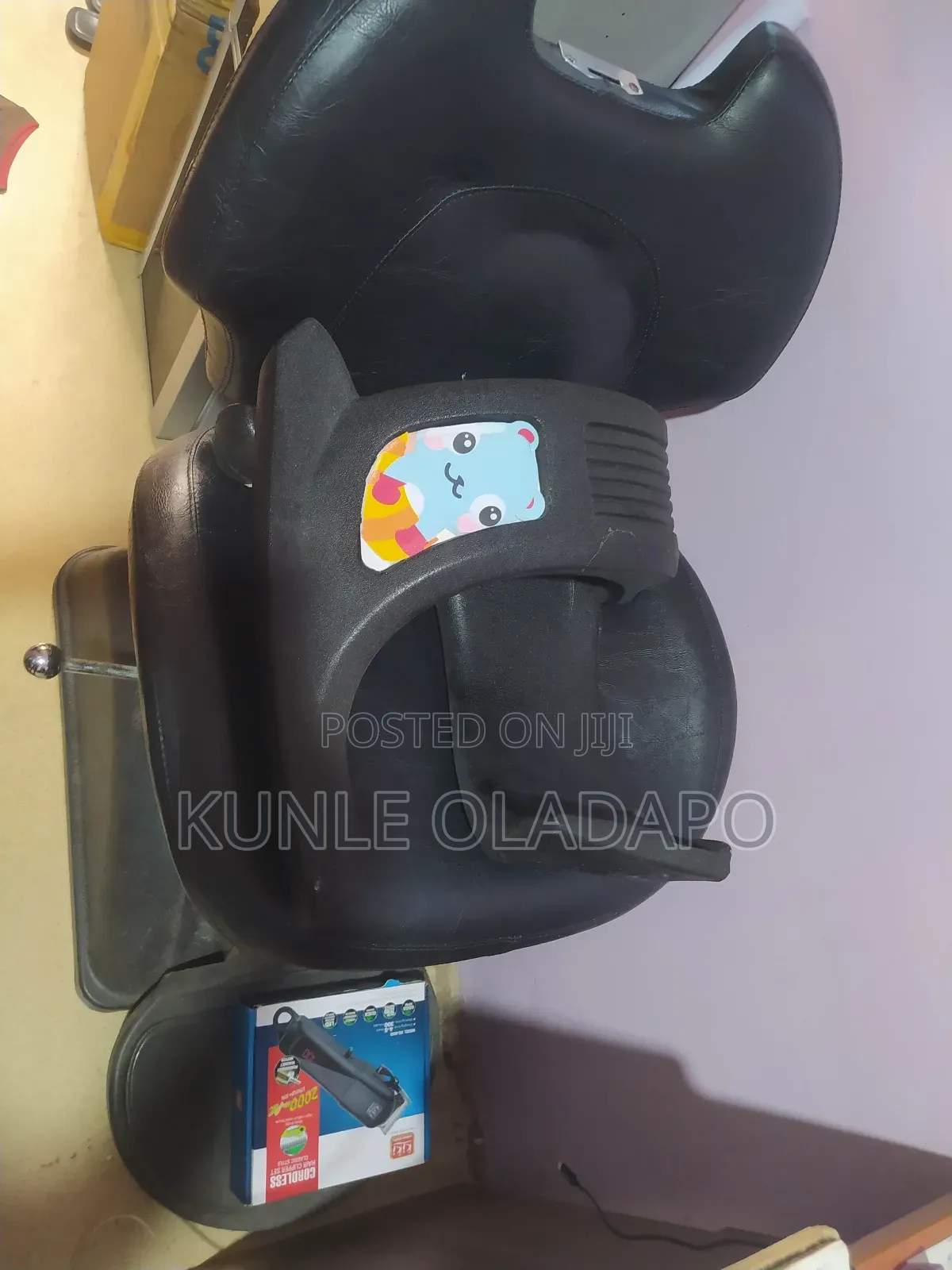 Executive Black Barber Chairs
