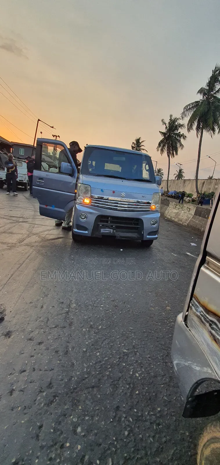Suzuki APV Minibus 2014 Silver