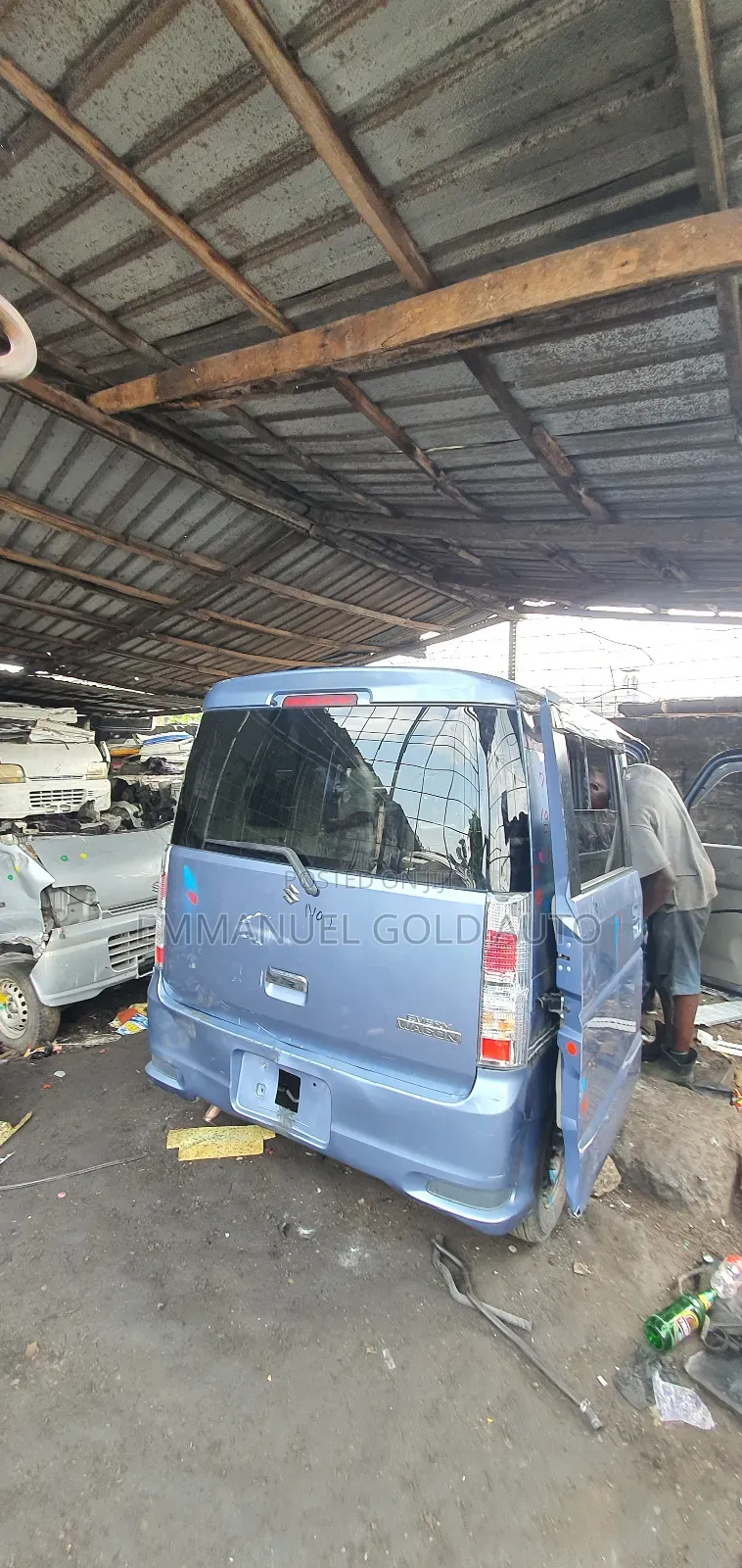 Suzuki APV Minibus 2014 Silver
