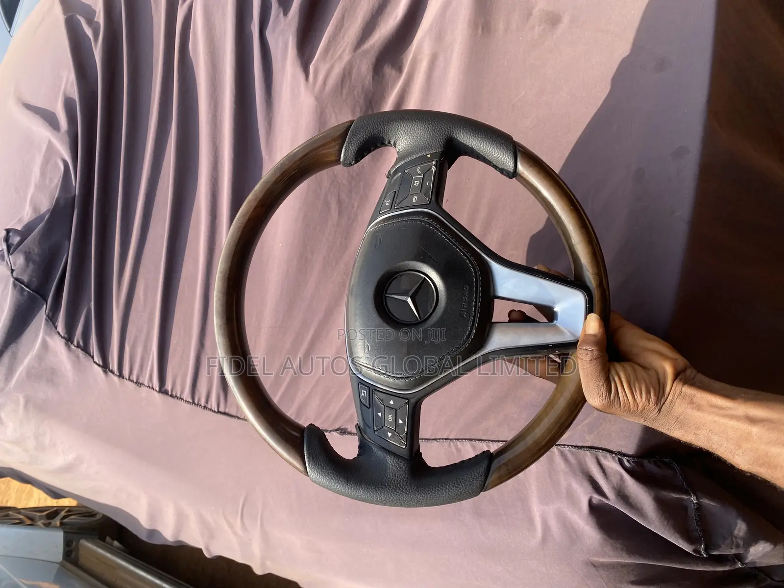 Cls350 2013 Steering Wheel