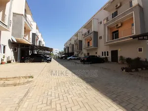 Furnished 5bdrm Townhouse / Terrace in Jahi for rent