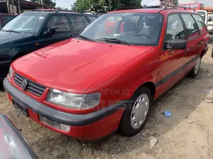 Volkswagen Passat 2005 Red