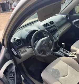 Toyota RAV4 2007 Gold