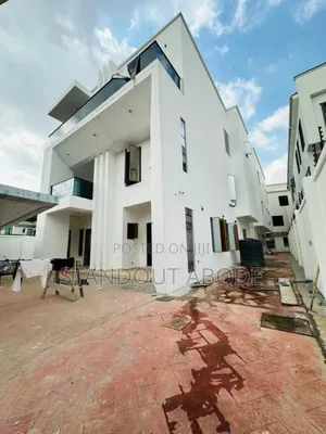 7bdrm Duplex in In Ikeja Gra for sale