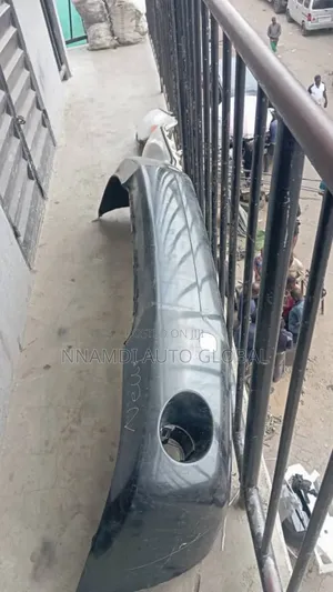 Toyota Highlander Front Bumper 2005 Model